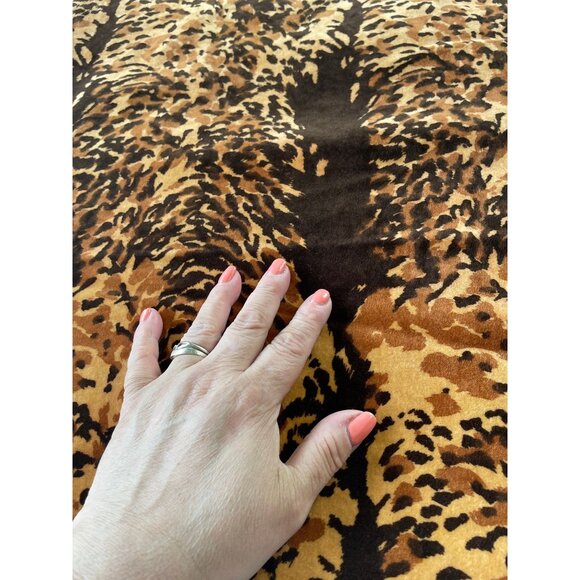 Vintage 80s curtain, brown, leopard / tiger print, faux suede animal print panel - Picture 5 of 9